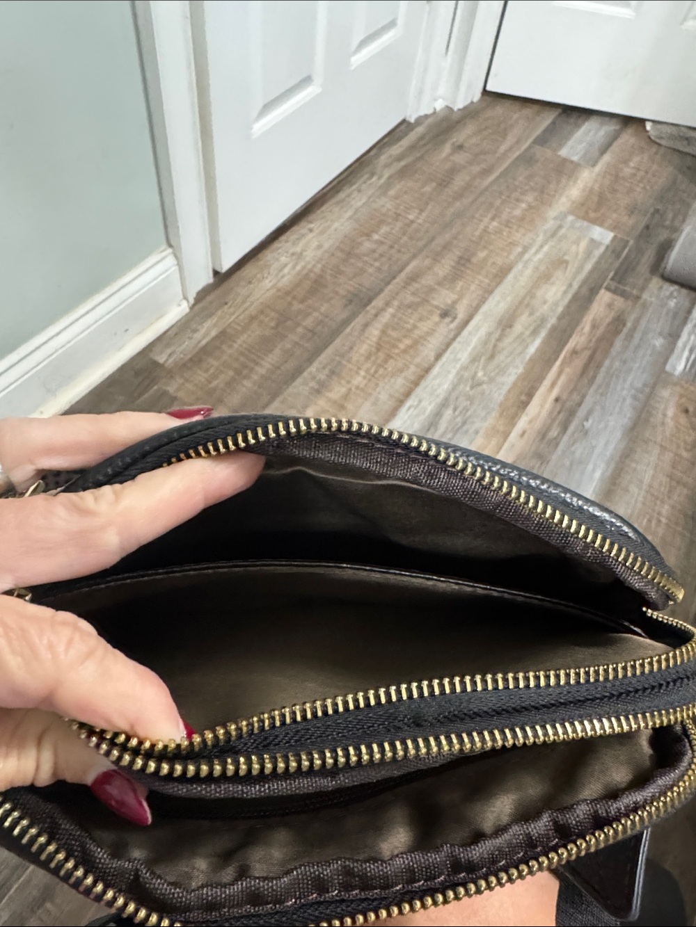 Repurposed GUCCI bum bag - Picture 5 of 5